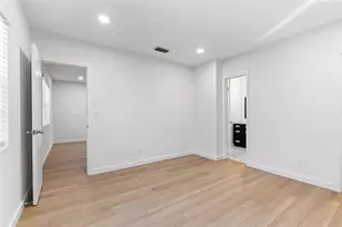 2426 SE 17th St Unit, Fort Lauderdale, FL 33316 - Photo 17