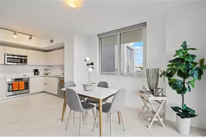 4250  Biscayne Blvd, Unit #402, Miami, FL 33137 - Photo 7