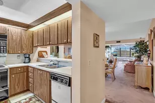 6049 Balboa Cir, Boca Raton, FL 33433 - Photo 9