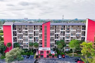 2200 S Cypress Bend Dr, Pompano Beach, FL 33069 - Photo 21