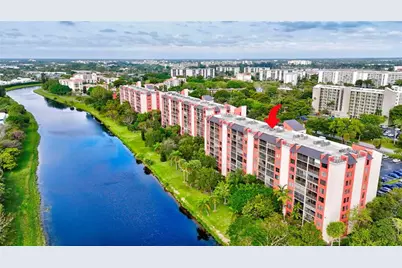 2200 S Cypress Bend Dr, Unit #702, Pompano Beach, FL 33069 - Photo 23