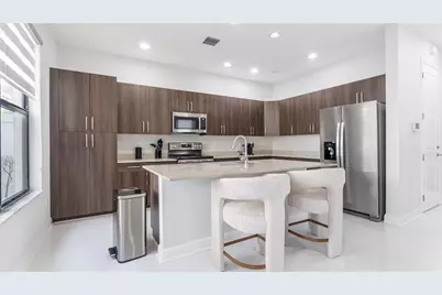 20927 NW 1st Ct, Pembroke Pines, FL 33029 - Photo 23