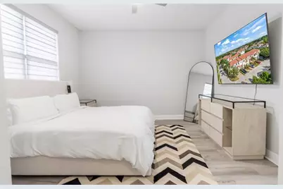 20927 NW 1st Ct, Pembroke Pines, FL 33029 - Photo 11