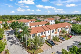 20927 NW 1st Ct, Pembroke Pines, FL 33029 - Photo 3