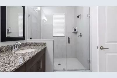 20927 NW 1st Ct, Pembroke Pines, FL 33029 - Photo 5