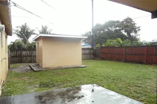 700 N 70th Ave, Hollywood, FL 33024 - Photo 7