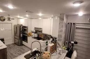 9335 NW 45th St, Sunrise, FL 33351 - Photo 5