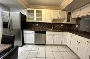 6630 Racquet Club Dr, Fort Lauderdale, FL 33319 - Photo 5