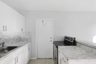 533 NW 15th Way, Fort Lauderdale, FL 33311 - Photo 7