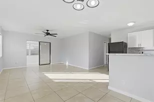 533 NW 15th Way, Fort Lauderdale, FL 33311 - Photo 5