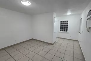 16951 NE 18th Ave, North Miami Beach, FL 33162 - Photo 3