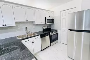 8060 Colony Cir Unit, Tamarac, FL 33321 - Photo 29