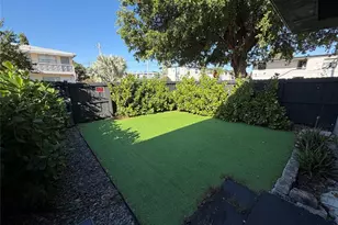 608 NE 29th Dr, Wilton Manors, FL 33334 - Photo 3