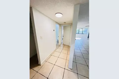 8020  Hampton Blvd, Unit #102, North Lauderdale, FL 33068 - Photo 3