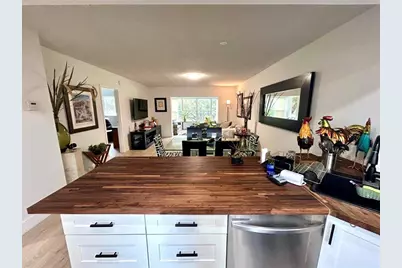 1050  Country Club Dr, Unit #303, Margate, FL 33063 - Photo 11