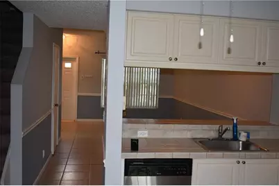 7890  Dixie Beach Circle, Tamarac, FL 33321 - Photo 15