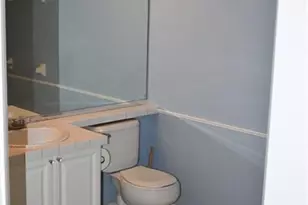 7890 Dixie Beach Cir, Tamarac, FL 33321 - Photo 19