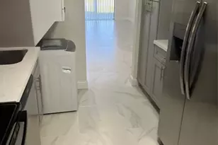 8705 NW 38th Dr, Coral Springs, FL 33065 - Photo 7