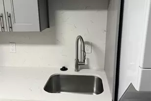 8705 NW 38th Dr, Coral Springs, FL 33065 - Photo 5