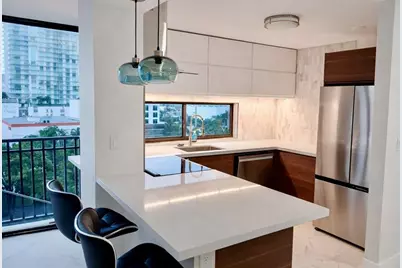 16919 N Bay Rd, Unit #911, Sunny Isles Beach, FL 33160 - Photo 9