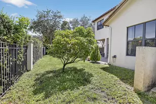 8541 NW 38th St, Cooper City, FL 33024 - Photo 51