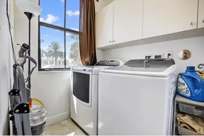 8541 NW 38th St, Cooper City, FL 33024 - Photo 43
