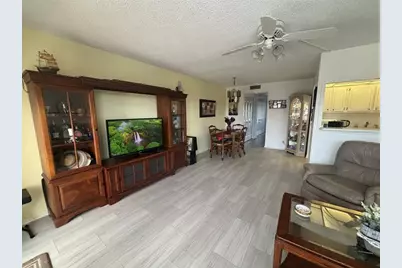 4106  Cambridge E, Unit #4106, Deerfield Beach, FL 33442 - Photo 5