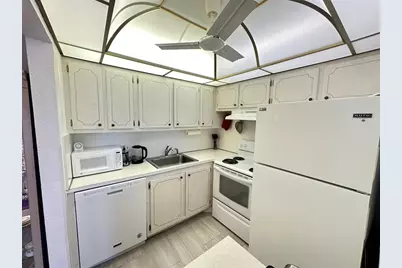 4106  Cambridge E, Unit #4106, Deerfield Beach, FL 33442 - Photo 11