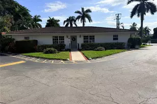 501 Blue Heron Dr, Hallandale Beach, FL 33009 - Photo 9