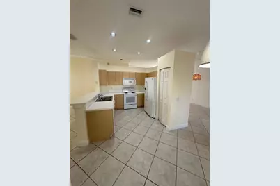 1572  Banyan Way, Weston, FL 33327 - Photo 9