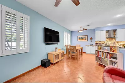 2922  Port Royale Ln, Unit #2922, Fort Lauderdale, FL 33308 - Photo 9