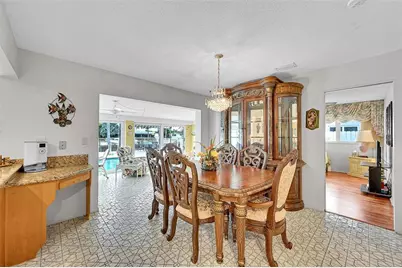 961 SE 10th Ct, Pompano Beach, FL 33060 - Photo 9