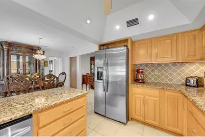 961 SE 10th Ct, Pompano Beach, FL 33060 - Photo 13