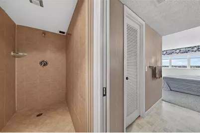 511  Bayshore Dr, Unit #804, Fort Lauderdale, FL 33304 - Photo 13