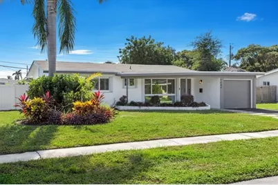 1004 SE 14th Street, Deerfield Beach, FL 33441 - Photo 1