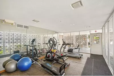 3040 NE 16th Ave, Unit #402, Oakland Park, FL 33334 - Photo 21