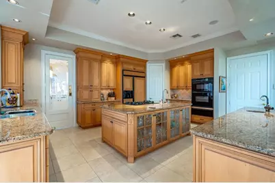 2356 NE 26th St, Lighthouse Point, FL 33064 - Photo 23