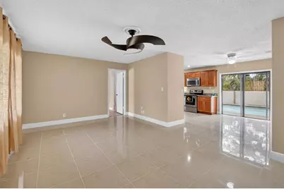 19807  Arizona Ct, Boca Raton, FL 33434 - Photo 3