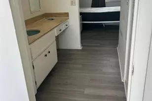 5335 NW 10th Ct, Plantation, FL 33313 - Photo 11