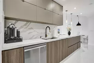 3000 NE 188th St, Miami, FL 33180 - Photo 11