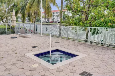 3000 NE 188th St, Unit #402, Miami, FL 33180 - Photo 31