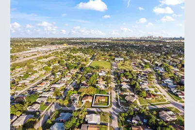 820 NW 38th Ave, Lauderhill, FL 33311 - Photo 37