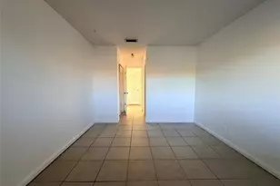 600 S Luna Ct, Hollywood, FL 33021 - Photo 9