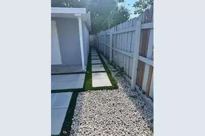 4040 NE 12th Ter, Pompano Beach, FL 33064 - Photo 11