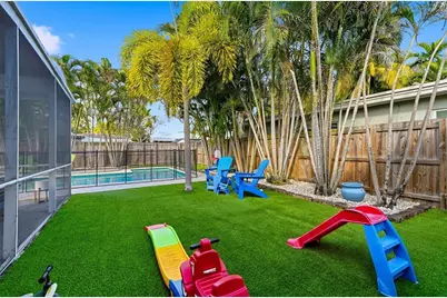 2619  Cleveland St, Hollywood, FL 33020 - Photo 27