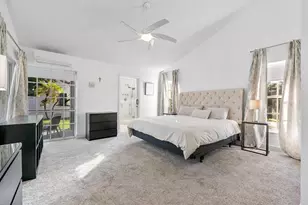 1043 Laguna Springs Dr, Weston, FL 33326 - Photo 15