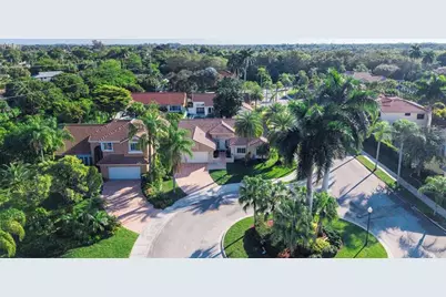 1043  Laguna Springs Dr, Weston, FL 33326 - Photo 31