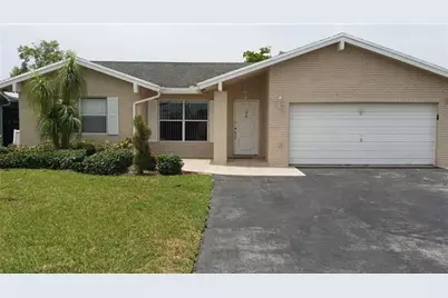 9510 NW 82nd St, Tamarac, FL 33321 - Photo 11