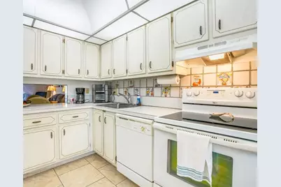 2951 NW 46th Ave, Unit #301, Lauderdale Lakes, FL 33313 - Photo 13