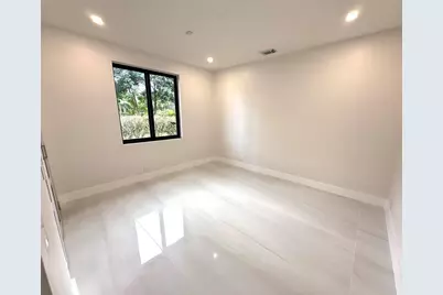 2931 SW 139th Ter, Davie, FL 33330 - Photo 37